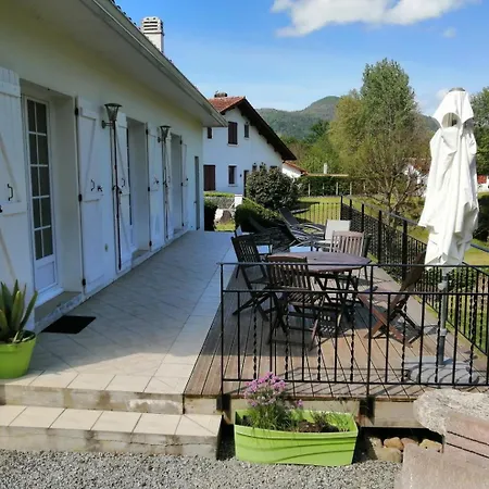 Casa vacanze Geriza Uhart-Cize